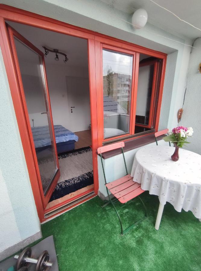Cozy Room With A Balcony SJJ Exterior foto